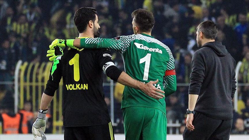 Muslera'dan Volkan Demirel'e destek mesajı