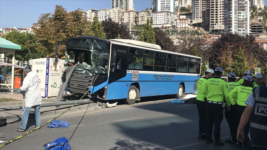Ankara'da halk otobüsü yayalara çarptı: 4 ölü