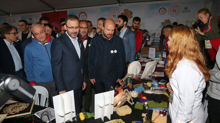 Bakan Kasapoğlu Etnospor Kültür Festivali'ni gezdi