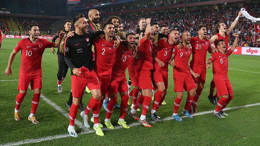 Türkiye FIFA dünya sıralamasında 32. sıraya yükseldi
