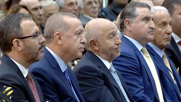 Erdoğan, Fenerbahçe Yüksek Divan Kurulu'ndaydı