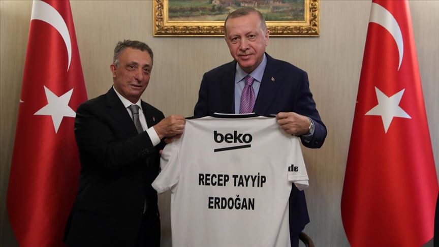 Cumhurbaşkanı Erdoğan, Beşiktaş Kulübü Başkanı Çebi'yi kabul etti