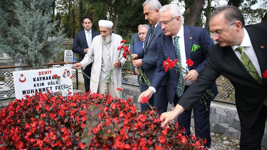 Şehit Kaymakam Safitürk mezarı başında anıldı