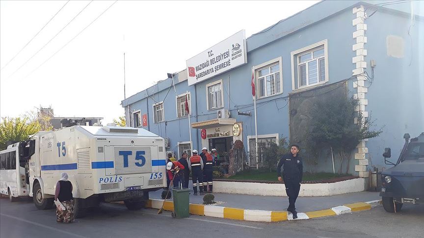 Suruç, Mazıdağı, Savur ve Derik belediye başkanlarının yerine görevlendirme