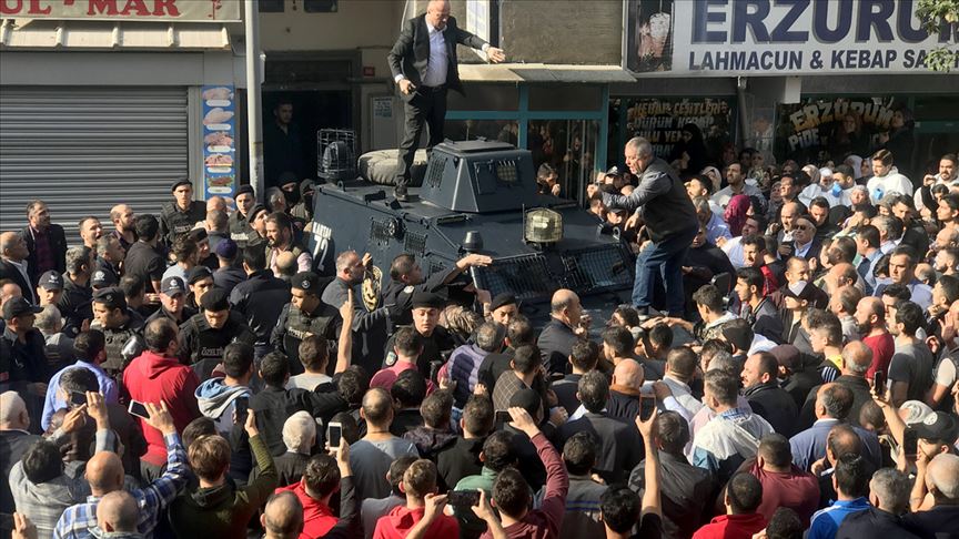 Pendik'te silahlı saldırıda 3 kişi öldü, 1 kişi yaralandı