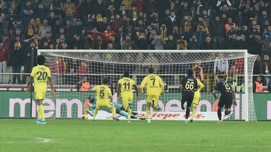 Fenerbahçe Malatya'dan 1 puanla döndü