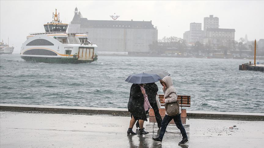 İstanbul'da sağanak etkili oluyor..