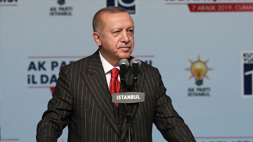 Cumhurbaşkanı Erdoğan: Vatandaşa tepeden bakan kibir abidelerinin bu davada yeri olmaz