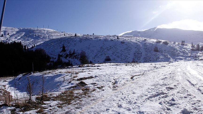 Uludağ'da kaybolan iki arkadaşı arama çalışmaları sürüyor