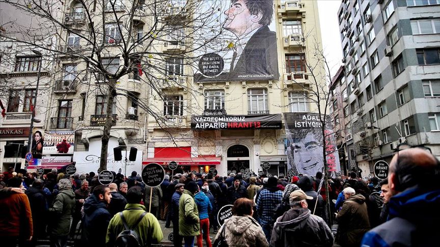 Hrant Dink Agos gazetesi önünde anıldı