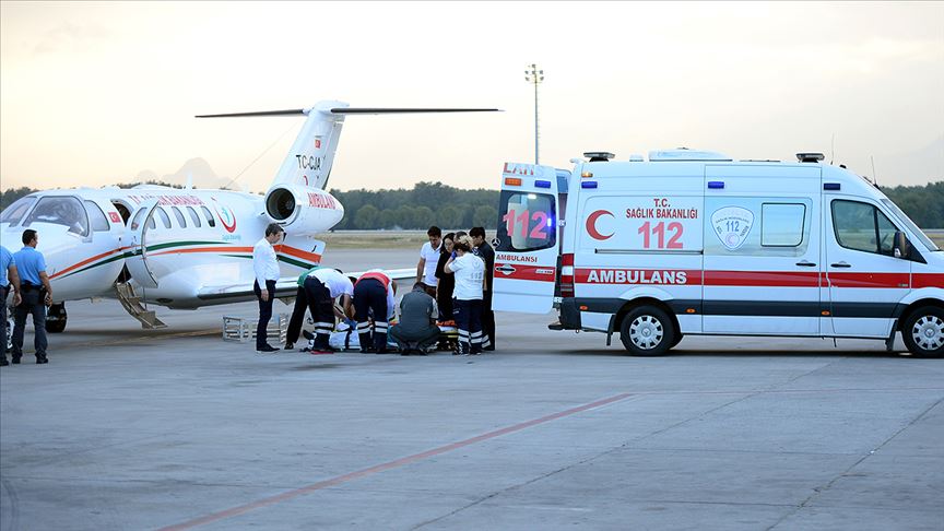 Nefes borusuna yiyecek kaçan çocuk, askeri ambulans uçakla Ankara'ya gönderildi