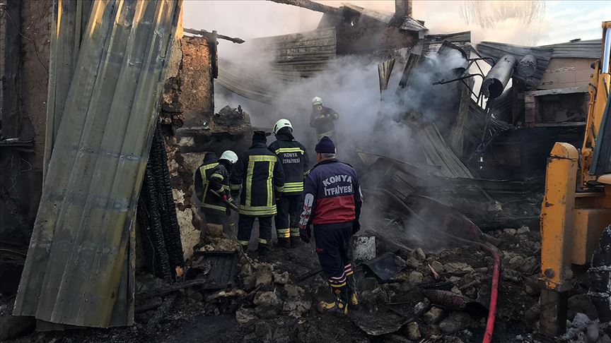 Konya'nın Beyşehir ilçesinde ev yangını: 3 ölü