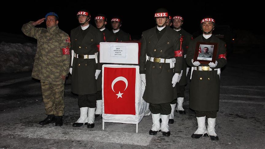 Hakkari'de şehit asker için tören yapıldı