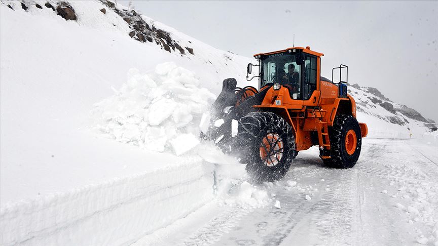 Doğu'da 6 il için buzlanma ve çığ uyarısı yapıldı