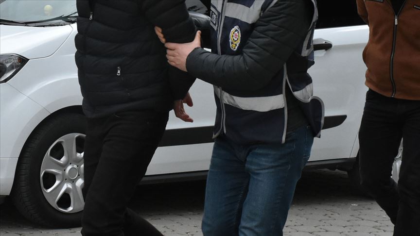 İstanbul'da FETÖ'nün 'gaybubet' evlerine operasyon: 19 gözaltı
