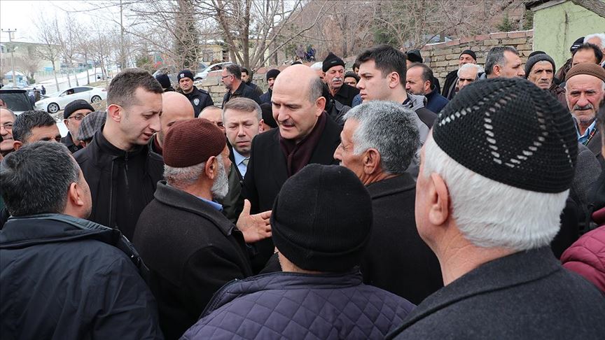 Bakan Soylu Elazığ'da depremzedelerle buluştu!