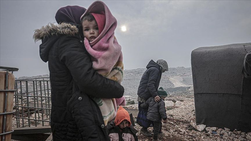 Son 6 günde 148 bin sivil daha Türkiye sınırı yakınlarına göç etti