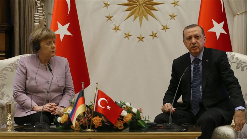 Cumhurbaşkanı Erdoğan, Almanya Başbakanı Merkel ile telefonda görüştü