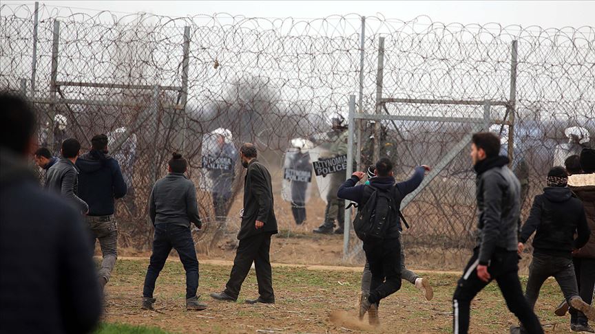 Yunan güvenlik güçleri düzensiz göçmenlere ateş açtı: 1 ölü, 5 yaralı