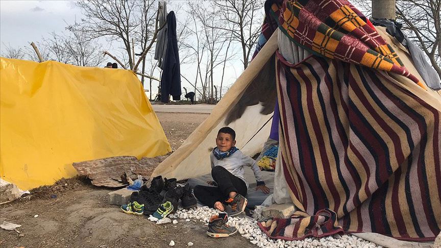Sığınmacıların Avrupa yolunda 'umutlu' bekleyişleri devam ediyor