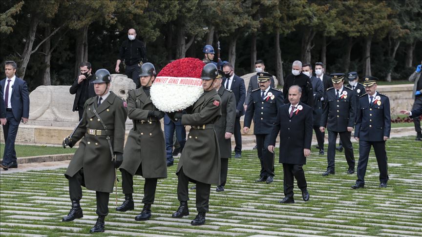 Emniyet Genel Müdürü Aktaş ve beraberindekiler Anıtkabir'i ziyaret etti!