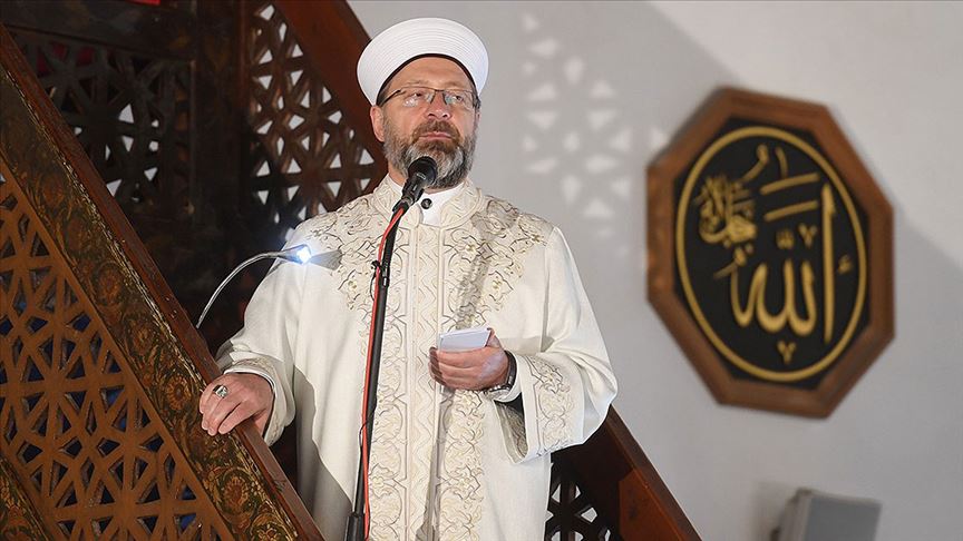 Ramazanın ilk cuma namazını Diyanet İşleri Başkanı Erbaş kıldırdı