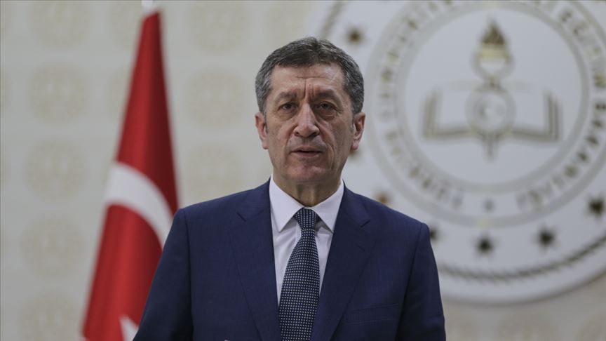 "Normalleşme süreci beklendiği şekilde devam ederse okulları 1 Haziran'da açarız"