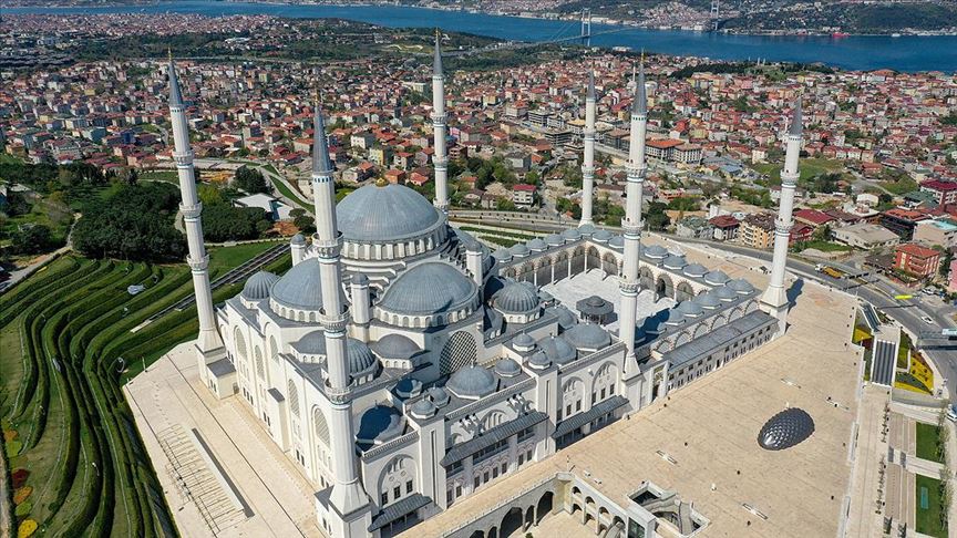 Asrın mührü 'Büyük Çamlıca Camisi' bir yılda 7 milyon kişiyi ağırladı