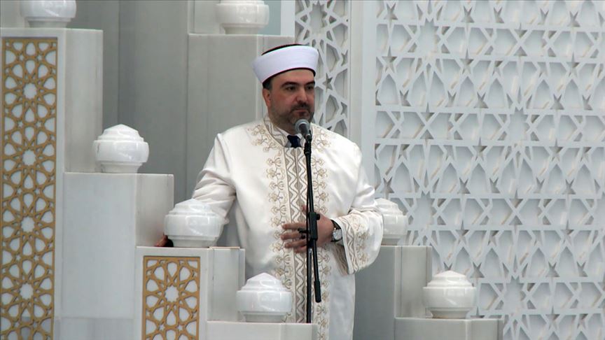 Ahmet Hamdi Akseki Camisi'nde cuma namazı kılındı