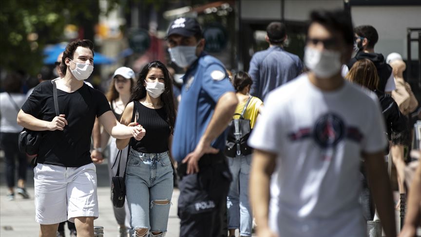 Yarından itibaren maske takmamanın cezası 900 lira