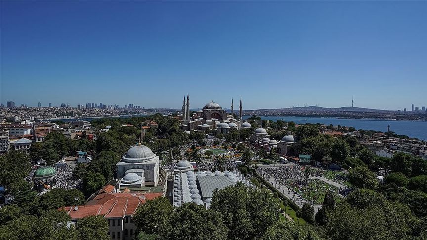 Ayasofya-i Kebir Cami-i Şerifi'nde ezan okundu!