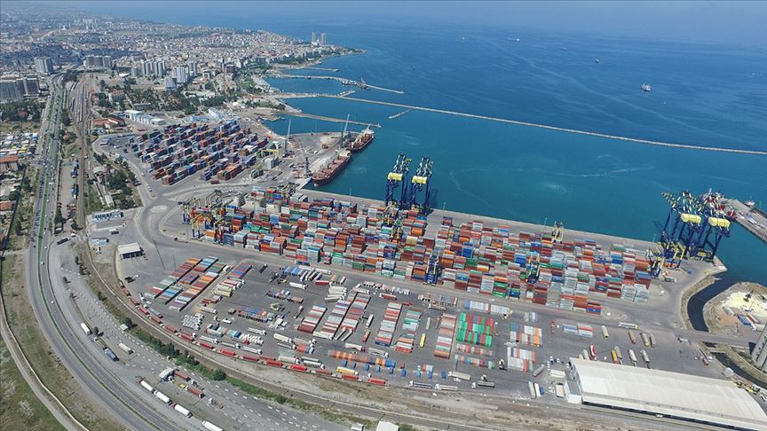 İskenderun'daki uluslararası liman Lübnan'a destek için hazır