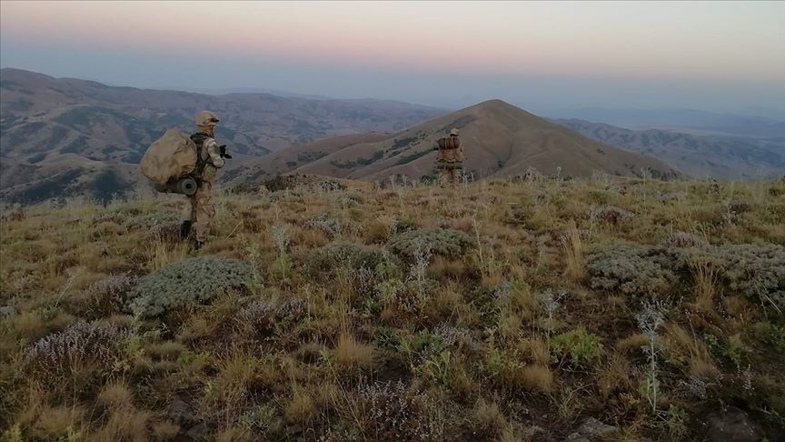 Diyarbakır'da narko-terör operasyonu sürüyor..