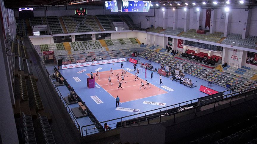 Voleybolda seyirci kararı Kovid-19 salgınının gidişatına göre verilecek