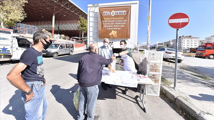 Halk Ekmek mobil fırını, Ankara sokaklarına çıktı!