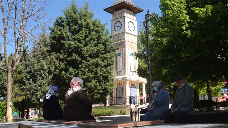 Kütahya'da 65 yaş ve üzeri vatandaşlara sokağa çıkma kısıtlaması getirildi