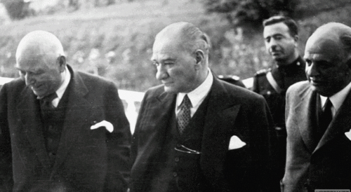 'Büyük Önder Atatürk'ün ebediyete intikalinin 82.YILI'