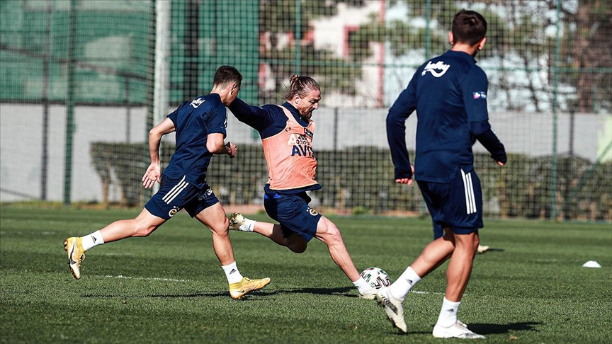 Fenerbahçe Büyükşehir Belediye Erzurumspor'a konuk olacak!