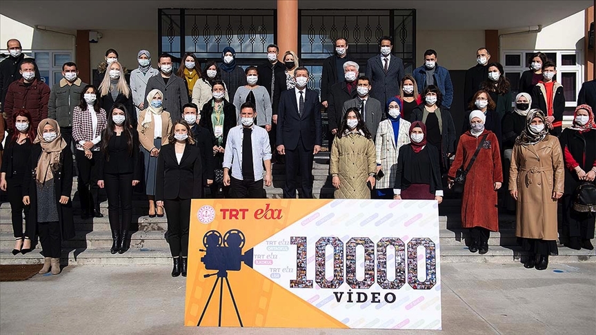 EBA TV öğretmenleri 10 ayda 10 bin ders videosuyla rekora imza attı
