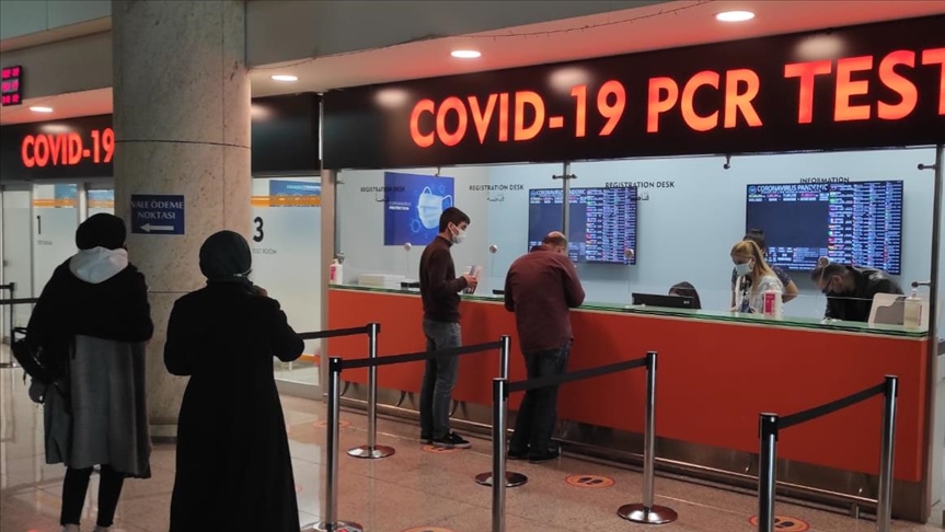 Ankara Esenboğa Havalimanı'ndaki test merkezinde antijen testlerine başlandı