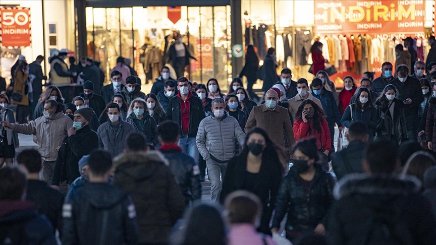 Haftalık Kovid-19 vaka sayıları üç büyükşehirde arttı