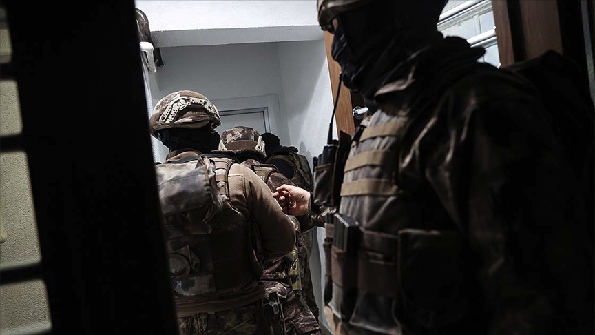 İstanbul'da terör örgütü DEAŞ'a yönelik operasyonda 14 şüpheli yakalandı