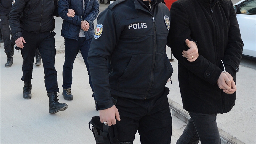 11 ilde FETÖ'nün darbe girişimine yönelik soruşturmada 21 gözaltı