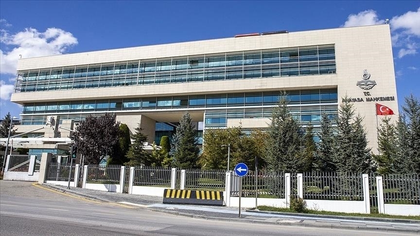 Anayasa Mahkemesi HDP'nin kapatılması davasında eksiklik tespit ettiği iddianamenin iadesine karar verdi