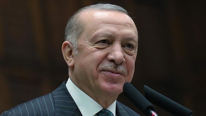 Erdoğan, AK Parti'nin sosyal medyadaki 1 Nisan şakasını paylaştı