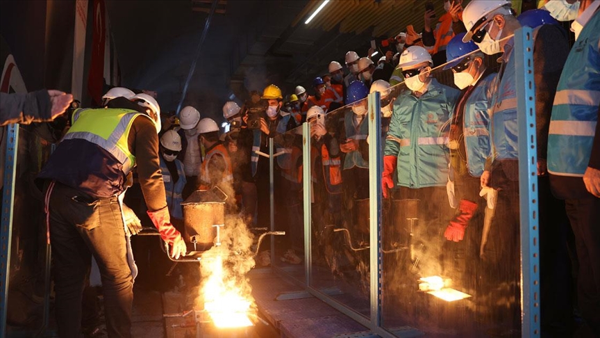 Sabiha Gökçen Havalimanı metroyla Kadıköy'e kesintisiz bağlanıyor