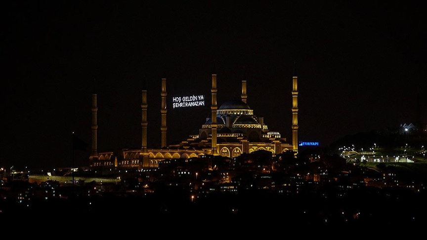 Türkiye Düşünce Platformundan Diyanet İşleri Başkanlığının teravih namazıyla ilgili kararına destek