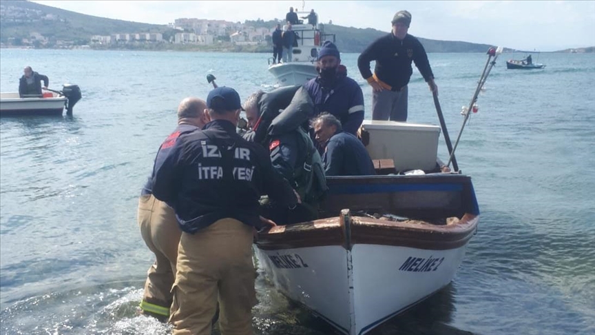 MSB: İzmir'de eğitim uçuşu sırasında denize düşen KT-1 tipi uçakta bulunan 2 pilot kurtarıldı