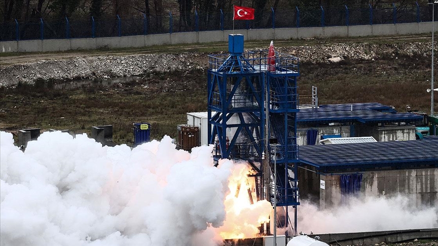 'Ay'a Sert İniş' görevinde kullanılması planlanan hibrit roket motorunun testi başarıyla sonuçlandı