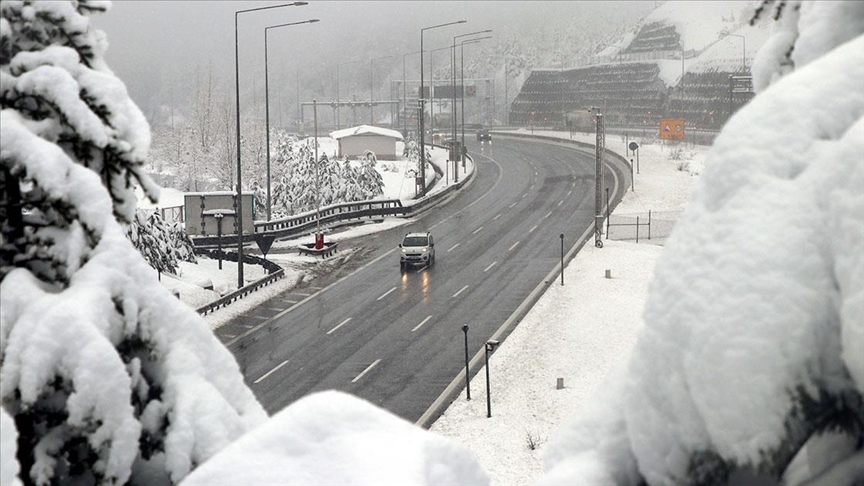 Bolu Dağı'nda kar kalınlığı 35 santimetreye ulaştı!